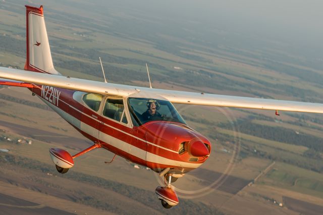 Cessna Cardinal (N2211Y)