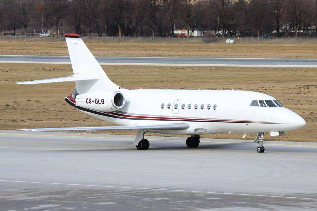 Dassault Falcon 2000 (CS-DLG)