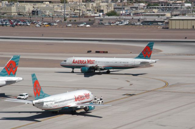 Airbus A320 (N657AW)