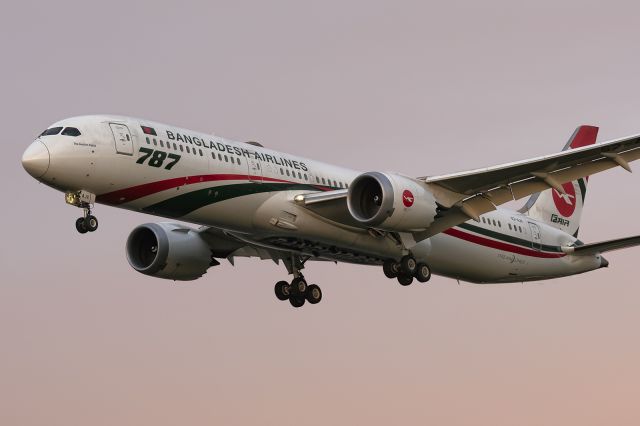 Boeing 787-9 Dreamliner (S2-AJX) - 2nd February, 2022: "Bangladesh 201" Flight from Sylhet on short finals to runway 27L at Heathrow. 