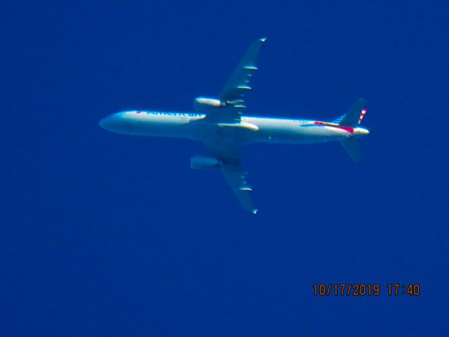 Airbus A321 (N539UW)