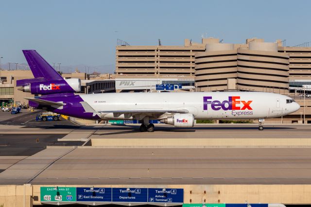 Boeing MD-11 (N592FE)