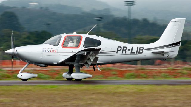 Cirrus SR-22 (PR-LIB)