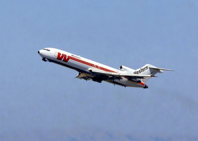 Boeing 727-100 — - Taken on a day of plane watching at SFO, sometime in the Summer of 1986.  I was on the observation deck next to the old USO lounge where you could smell the JP-4. Those were the best days for plane spotting. We had it good back then.