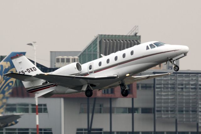 Cessna Citation Excel/XLS (CS-DXD) - NETJETS FOR TEFAF 2010.