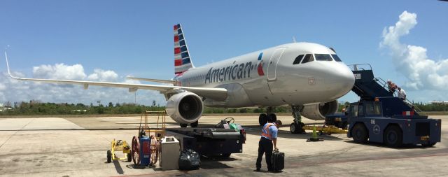 Airbus A319 (N9017P)