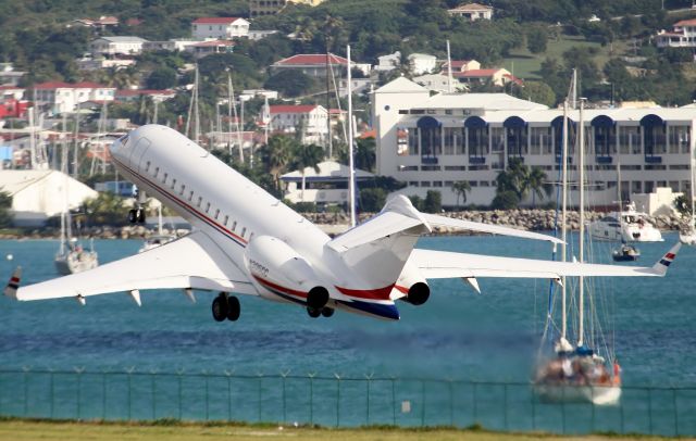 Bombardier Global Express (N305CC)