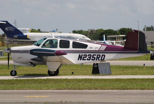 Beechcraft Bonanza (36) (N235RD)