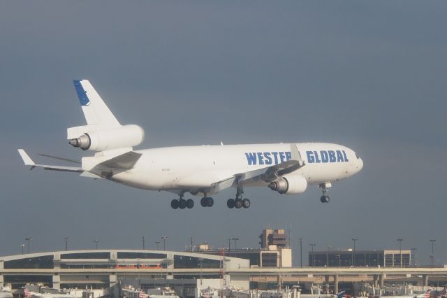 Boeing MD-11 (N412SN)