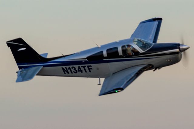 Beechcraft Bonanza (33) (N134TF)