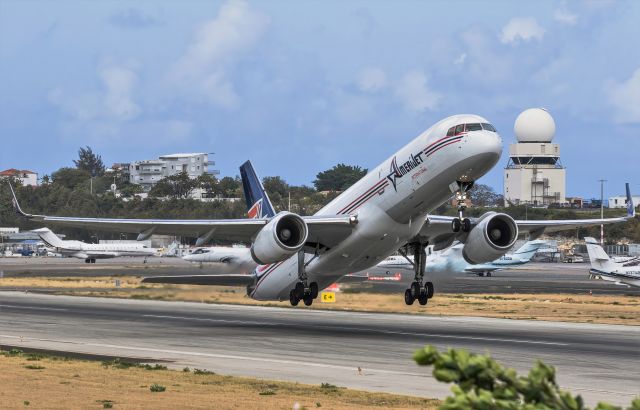 Boeing 757-200 (N286GB)