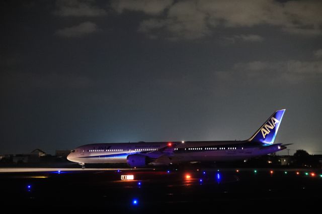 BOEING 787-10 Dreamliner (JA982A) - October 29, 2024:HKD-HND.