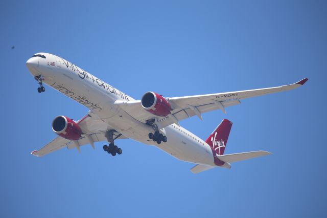 Airbus A350-1000 (G-VDOT)