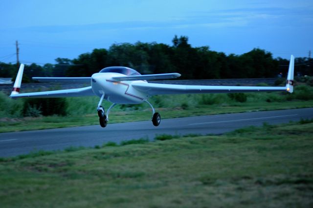 VELOCITY Velocity (N43KW) - First Flight of N43KW!