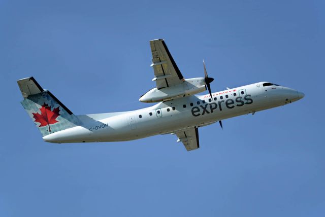 de Havilland Dash 8-300 (C-GVON)