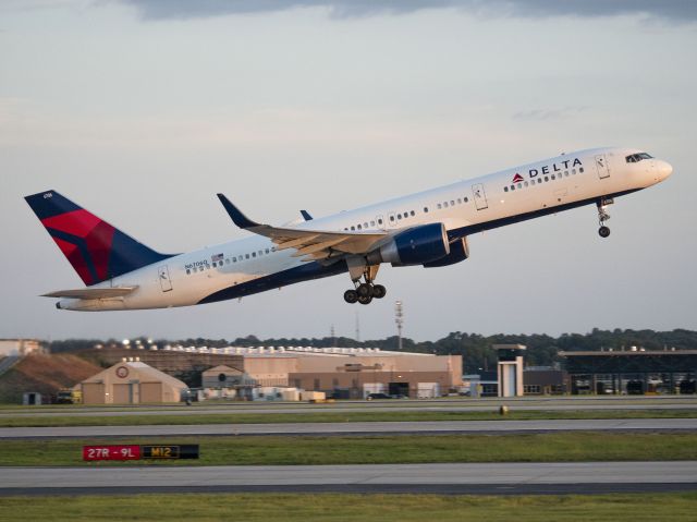 Boeing 757-200 (N6706Q)