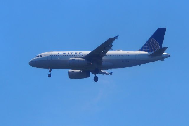 Airbus A319 (N837UA)