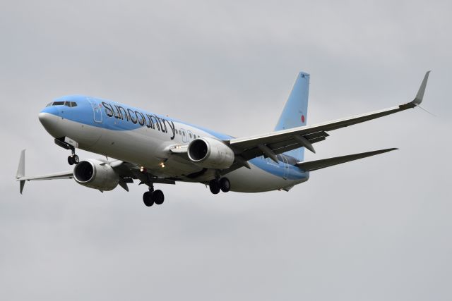 Boeing 737-800 (N844SY)