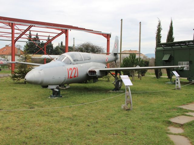 — — - Musée de l aviation de chasse Montélimar-Ancone