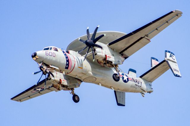 Grumman E-2 Hawkeye (16-5822)