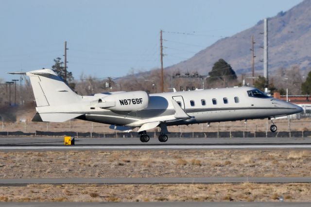 Learjet 60 (N876SF)