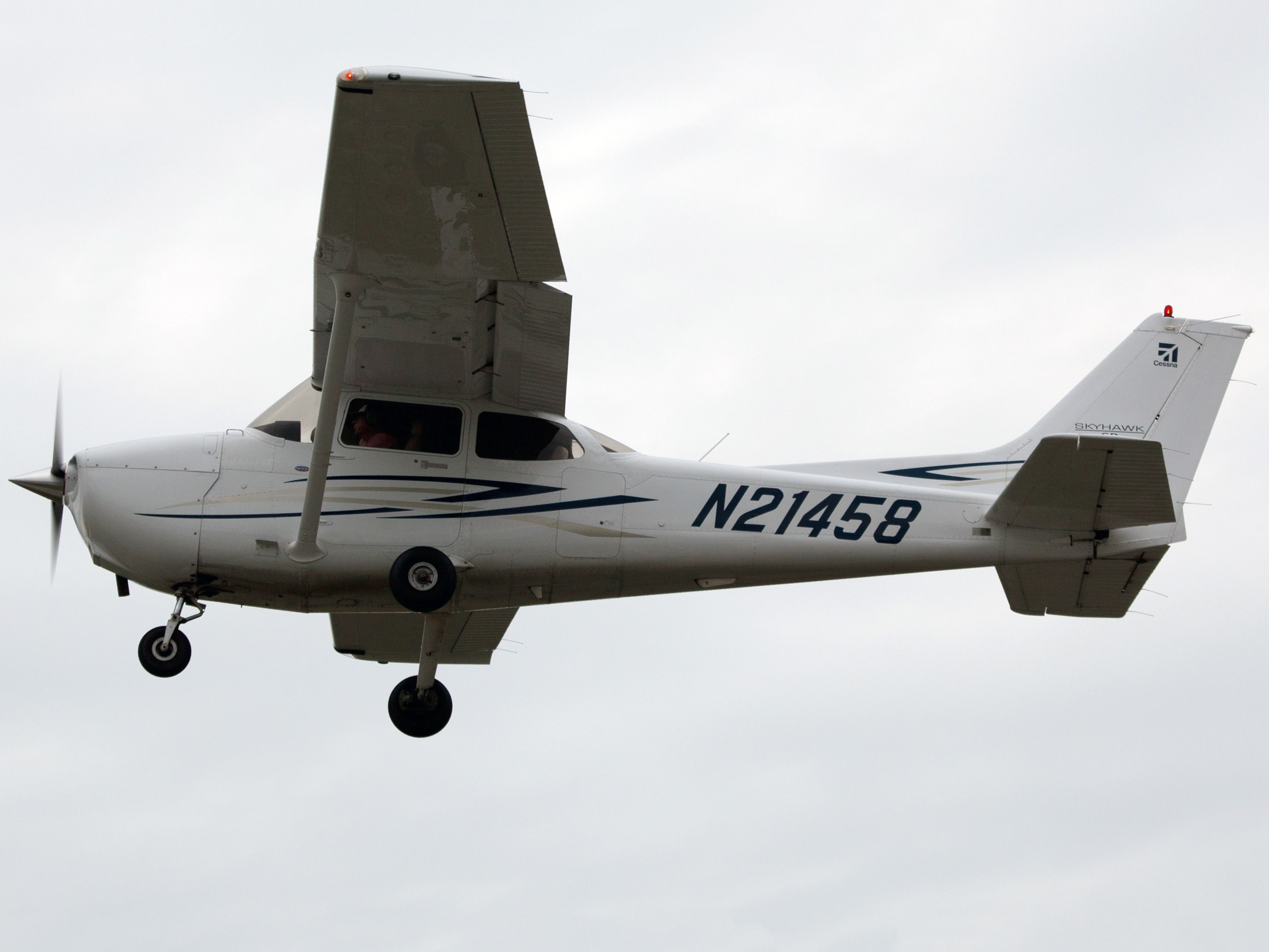 Cessna Skyhawk (N21458)