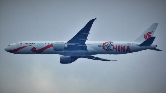 BOEING 777-300 (B-2006)