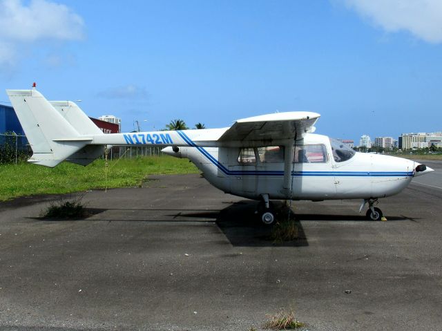 Cessna Super Skymaster (N1742M)