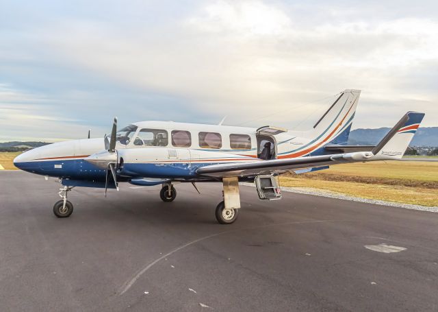 Piper Navajo (VH-RPV)