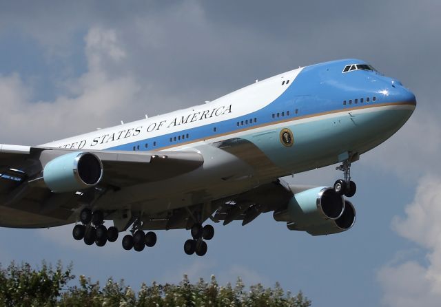 Boeing 747-200 (92-9000)