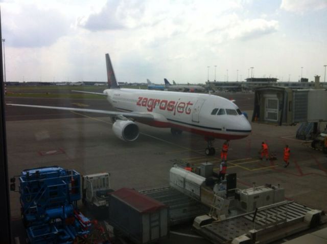 Airbus A320 (UR-AJA) - Zagrojet A320-200 cn1213 Frist Filght 26-06-2014 Erbil - AMS