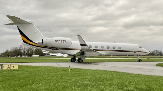 Gulfstream Aerospace Gulfstream V (N516GH) - GJE2226, operated by this 1998 Gulfstream G-V, taxiing on Alpha to Runway 27 for departure to Coral Creek (FA54). 5/1/22. 