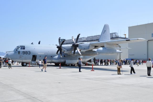 Lockheed C-130 Hercules (16-7983)