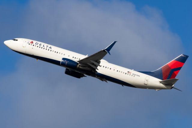Boeing 737-900 (N907DN) - Operating as DL717 SFO-DTW.
