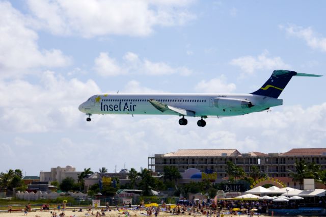 McDonnell Douglas MD-80 (PJ-MDC) - Just about to touch down on Rwy 10 in Sint Maarten..