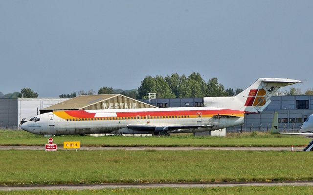 BOEING 727-200 (EC-CFA) - iberia b727-256 ec-cfa used for fire training at shannon 3/5/17.