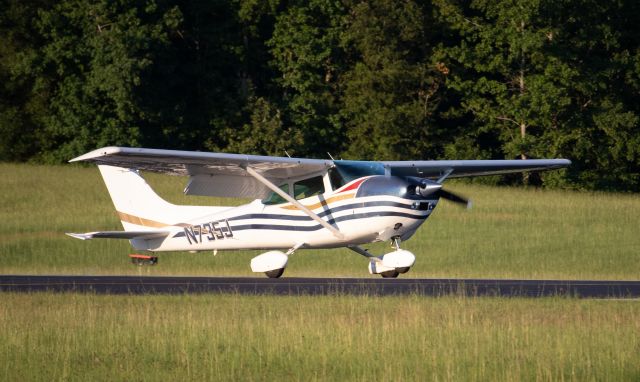 Cessna Skylane (N735J)