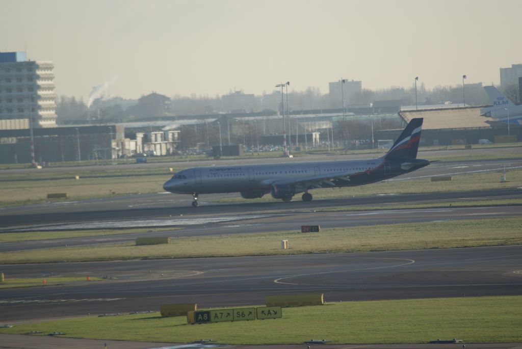 Airbus A321 (VQ-BOH) - A321-211 cn5044