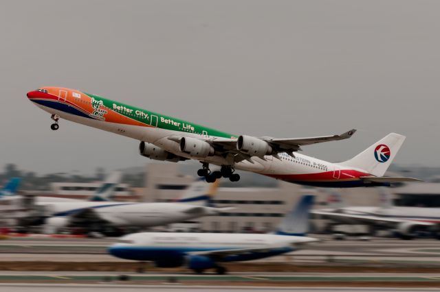 Airbus A330-300 (B-6055)