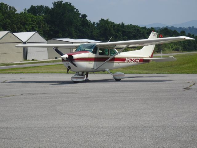 Cessna Skyhawk (N5023R)