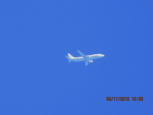 BOEING 737-400 (N640CS)