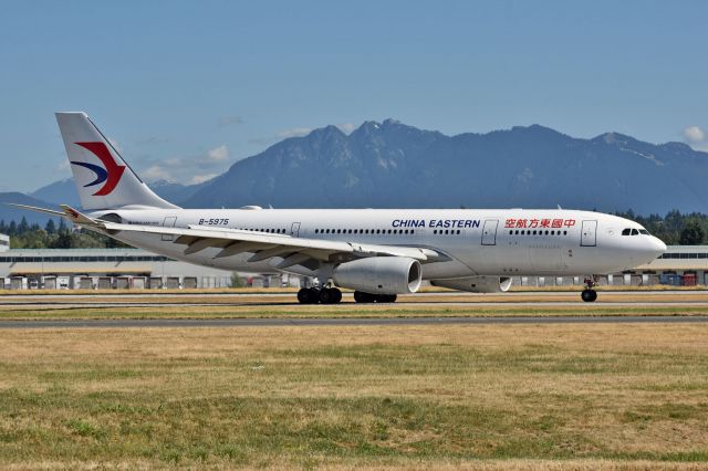 Airbus A330-200 (B-5975)