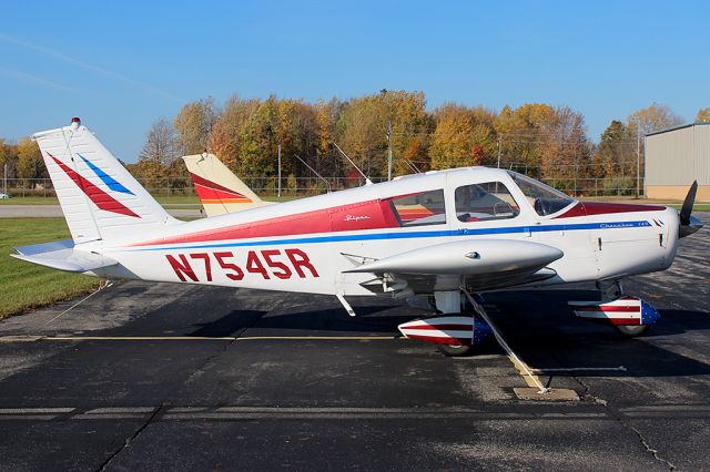 Piper Cherokee (N7545R)