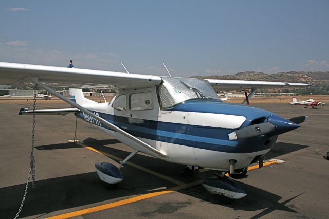 Cessna Skyhawk (N6014R)