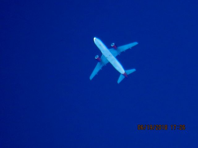 Airbus A319 (N526VA)