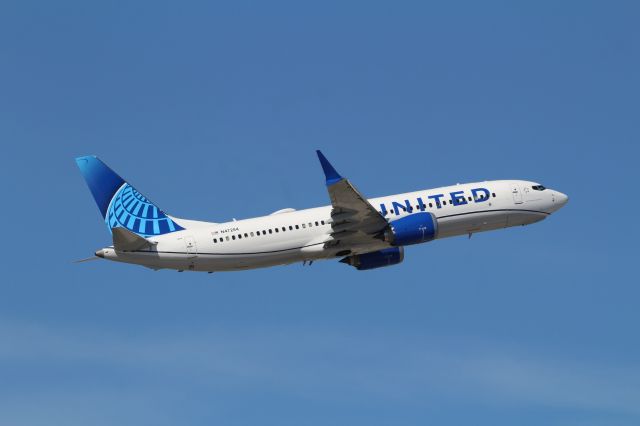 Boeing 737 MAX 8 (N47284)