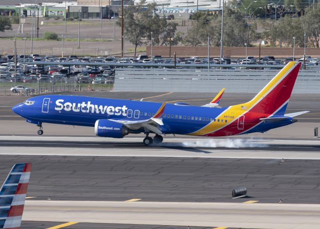 Boeing 737 MAX 8 (N8716B)