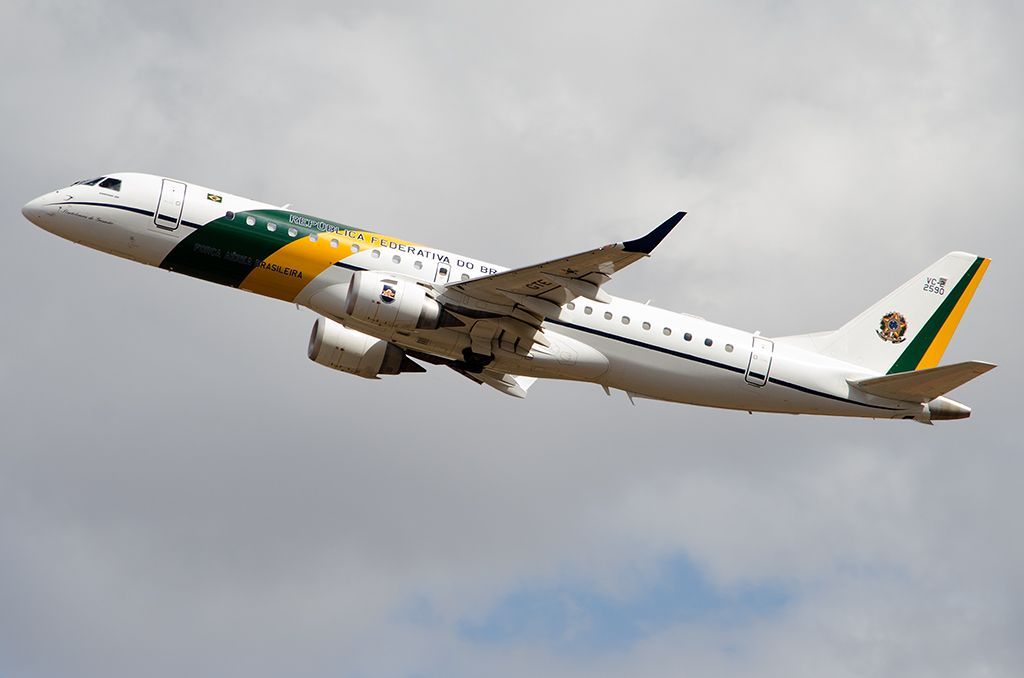 Embraer ERJ-190 (VAL22590)