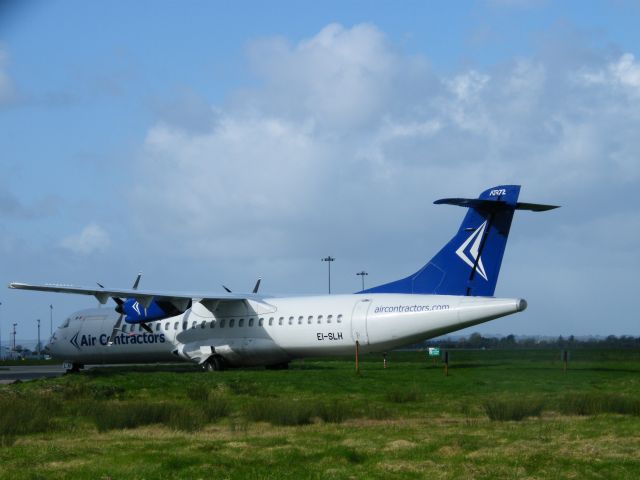 ATR ATR-72 (EI-SLH) - EI-SLH OF AIR CONTRACTORS ON 18-02-2012