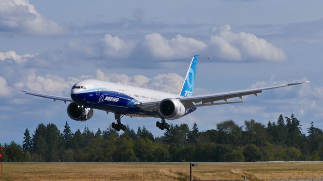 BOEING 777-9 (N779XW) - BOE001 on final to Rwy 34L on 8.29.20. (B777-9 / ln 1567 / cn 64240). 